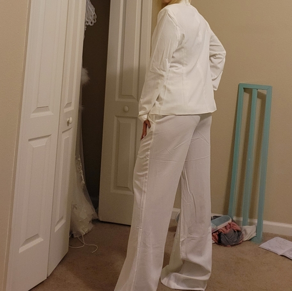 white suit size medium fashion nova worn jacket once but not pants - Picture 4 of 6